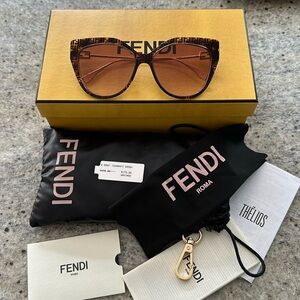 Fendi sunglasses baguette brown cat eye